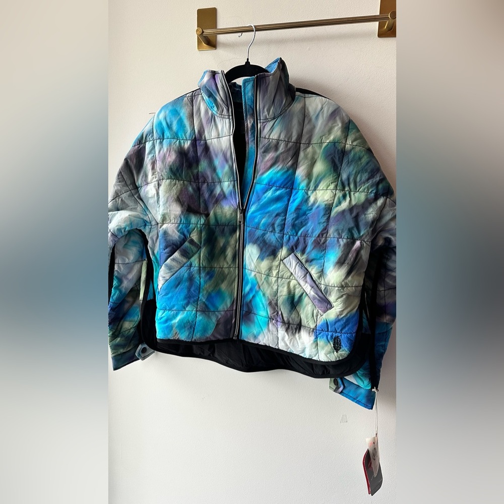 Free People, Blurry Flower Packable Reflective Puffer Jacket, Size XS | 0958 - Picture 10 of 10